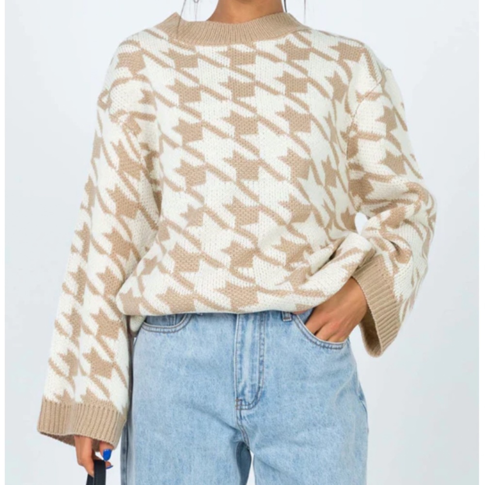 Princess Polly Beige and White Houndstooth Sweater